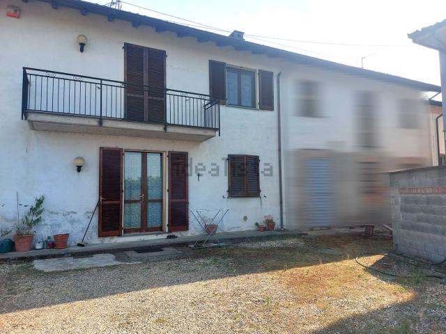 Casa in vendita a Bressana Bottarone, Lombardia
