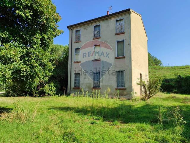 Casa in vendita a Castelmassa, Veneto