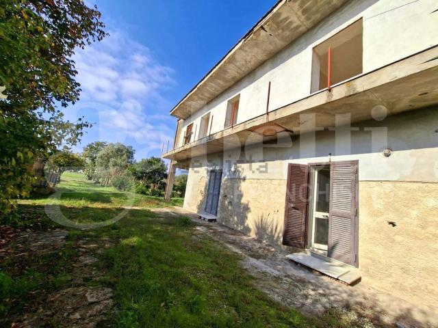Casa in vendita a Capua, Campania