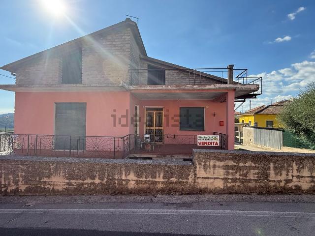 Casa in vendita a Isola del Liri, Frosinone