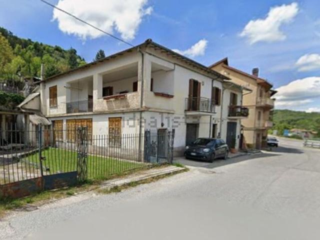 Casa in vendita a Tagliacozzo, L'Aquila