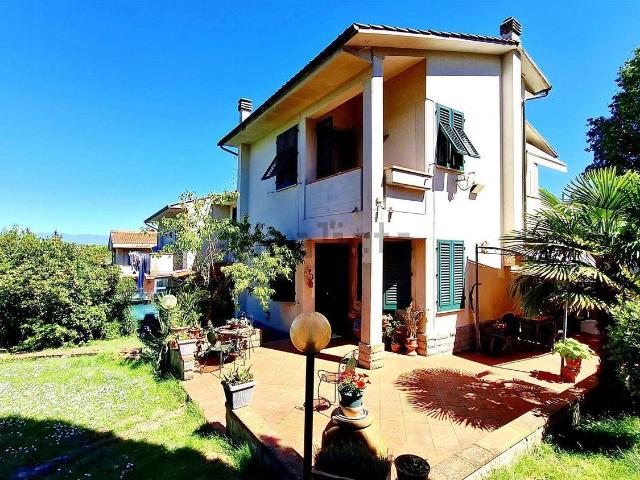 Casa in vendita a Lastra A Signa, Toscana
