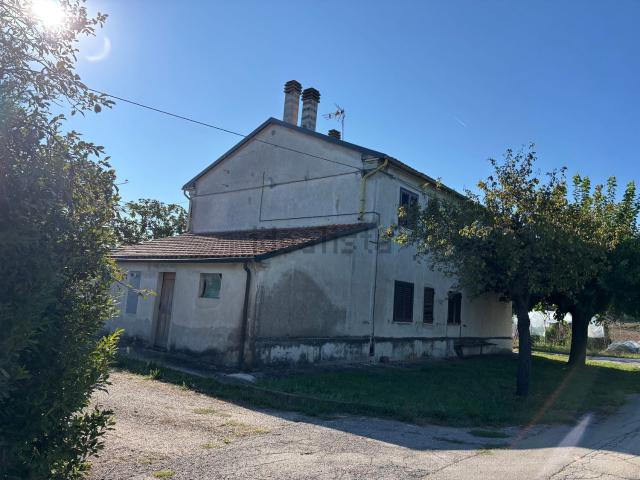 Casa in vendita a Ostra, Ancona