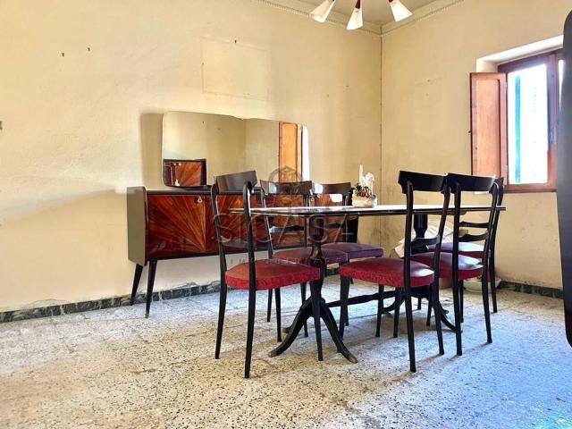 Casa in vendita a Regnano, San Leo Bastia