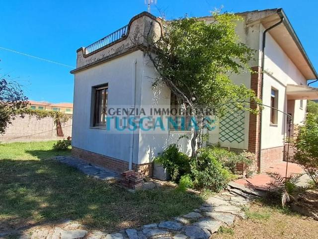 Casa in vendita a Marina di Cecina, Cecina