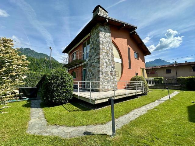 Casa in vendita a Carlazzo, Lombardia