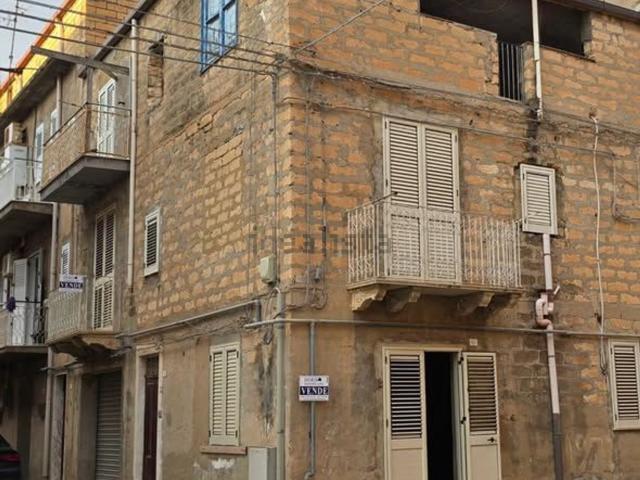 Casa in vendita a Palma di Montechiaro, Agrigento