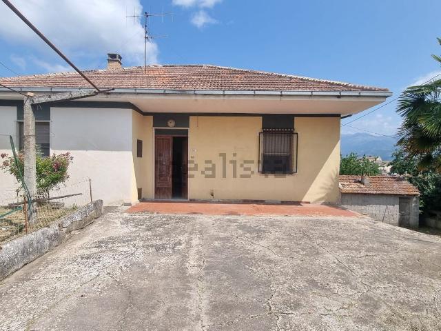 Casa in vendita a Fontechiari, Lazio