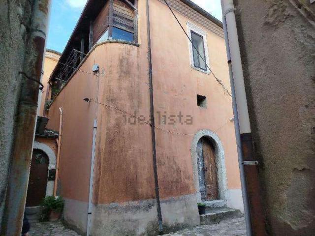 Casa in vendita a Ponte, Campania