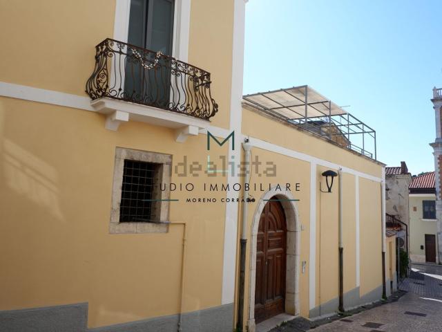 Casa in vendita a Valle, Avellino