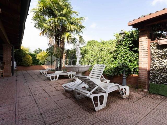 Casa in vendita a Cerro Al Lambro, Lombardia