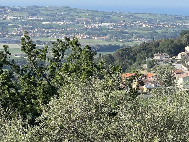 Casa in vendita a Trecastelli, Marche