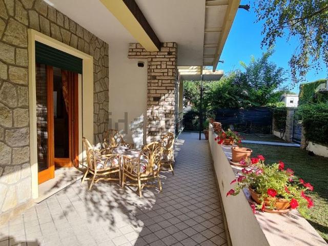 Casa in vendita a Abano Terme Bagni, Veneto
