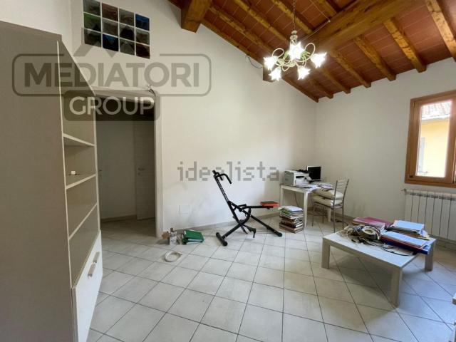 Casa in vendita a Prato, Toscana