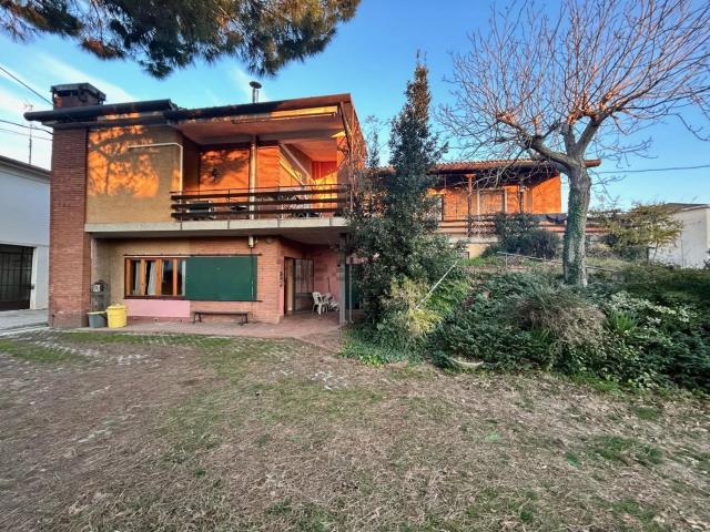 Casa in vendita a Anguillara Veneta, Veneto