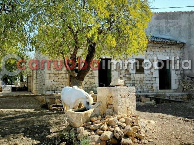 Casa in vendita a Cava D'aliga, Sicilia
