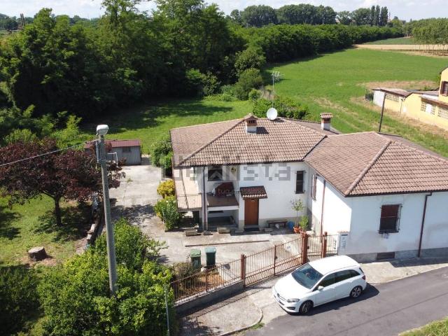 Casa in vendita a Cava Manara, Lombardia