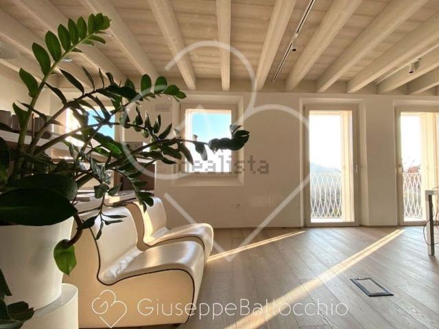 Casa in vendita a Pove Del Grappa, Veneto