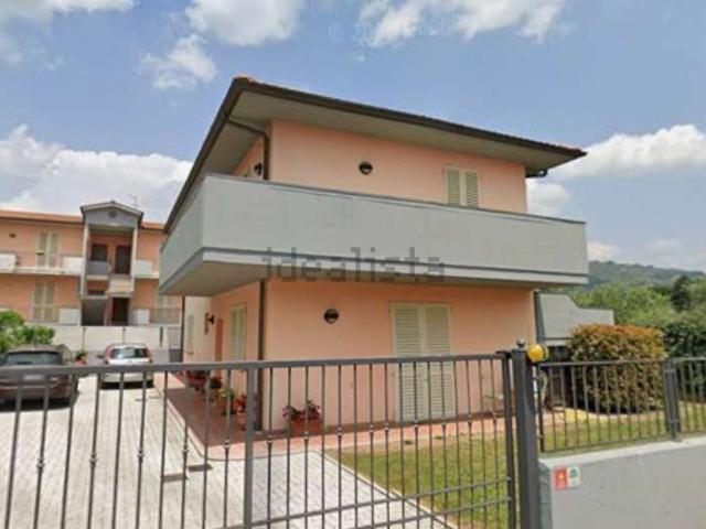 Casa in vendita a Alberghi, Uzzano E Castello