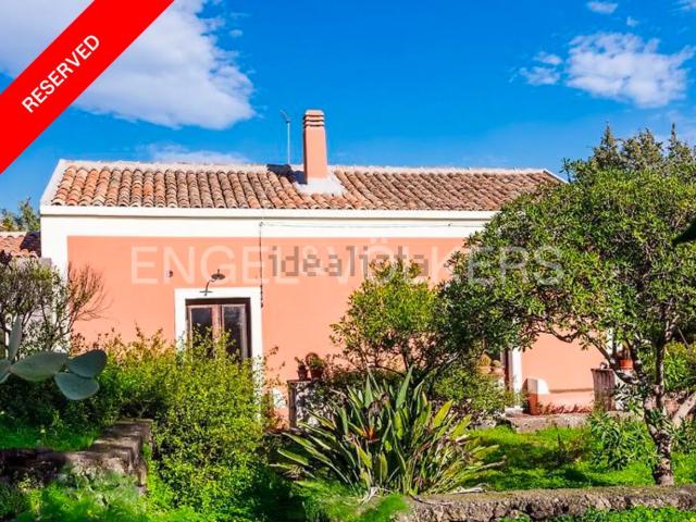 Casa in vendita a Aci Sant'antonio, Sicilia