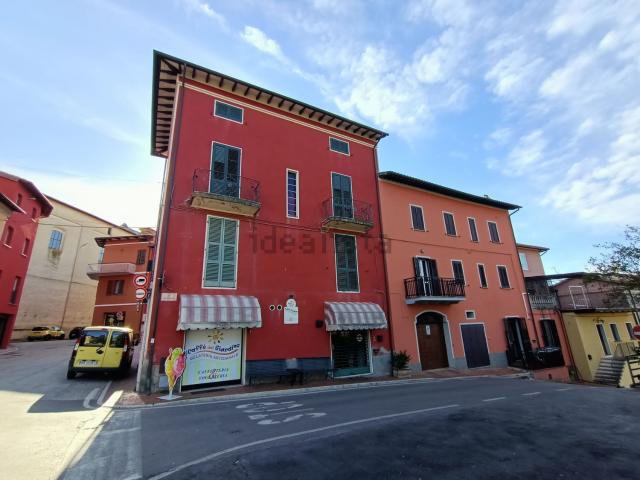 Casa in vendita a Fornaci, Torgiano