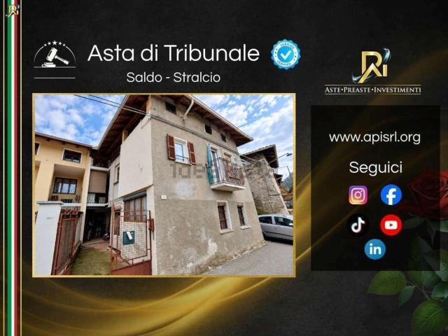 Casa in vendita a Montrigone, Borgosesia