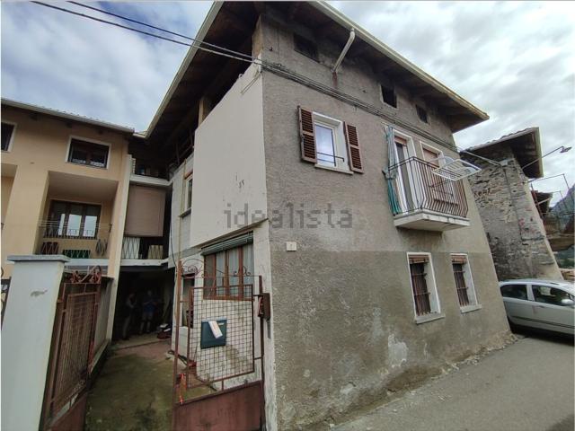 Casa in vendita a Montrigone, Borgosesia