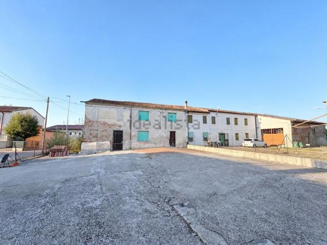 Casa in vendita a Nogara, Verona