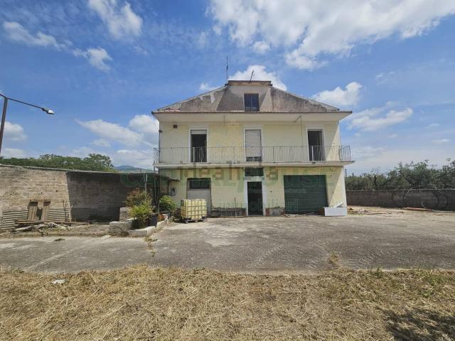 Casa in vendita a Pignataro Maggiore, Campania
