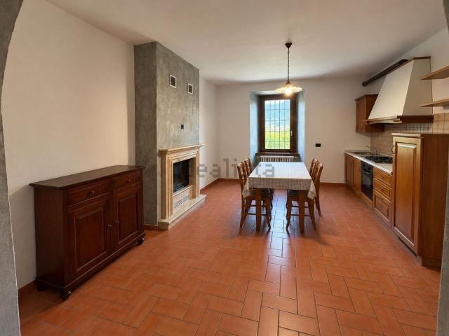 Casa in vendita a Albino, Lombardia