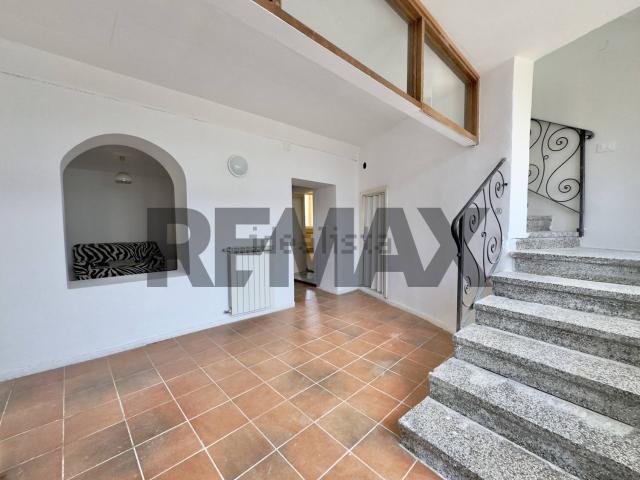 Casa in vendita a Lodula, Tradate