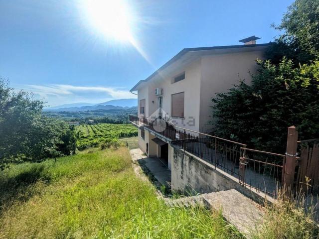 Casa in vendita a San Pietro di Feletto, San Pietro Di Feletto