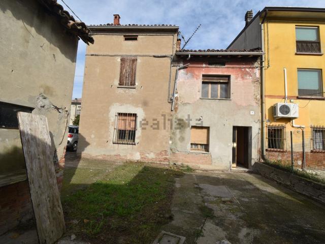 Casa in vendita a Bassa Reggiana, Re