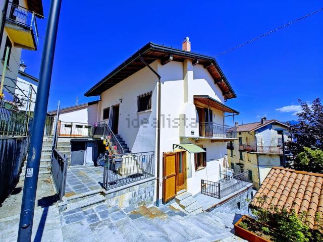 Casa in vendita a Pigra, Lombardia
