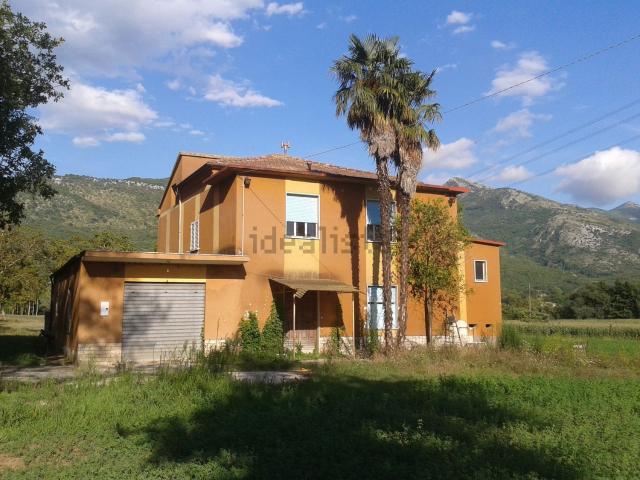 Casa in vendita a Rocca D'evandro, Campania