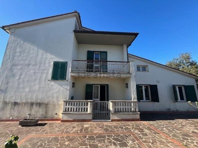 Casa in vendita a Legoli, Toscana