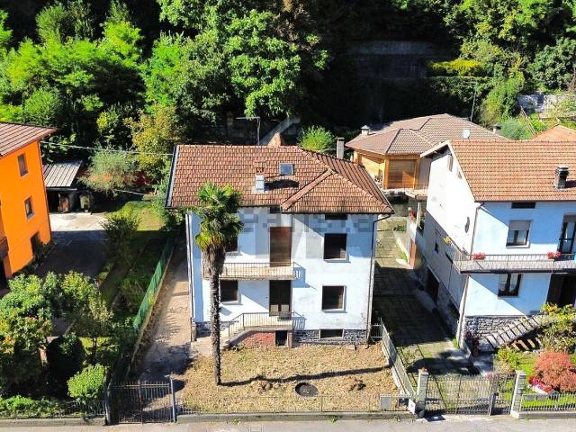 Casa in vendita a Comunità montana della valle Camonica, Darfo