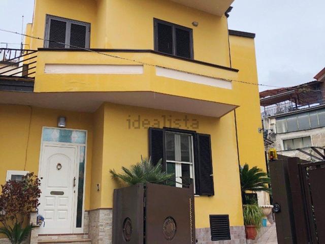 Casa in vendita a Cervino, Campania