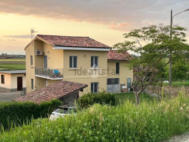 Casa in vendita a Cava Manara, Lombardia