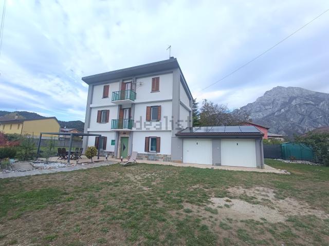 Casa in vendita a Cavazzo Carnico / Cjavaç, Udine / Udin / Videm