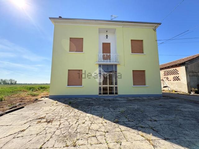 Casa in vendita a Suzzara, Lombardia