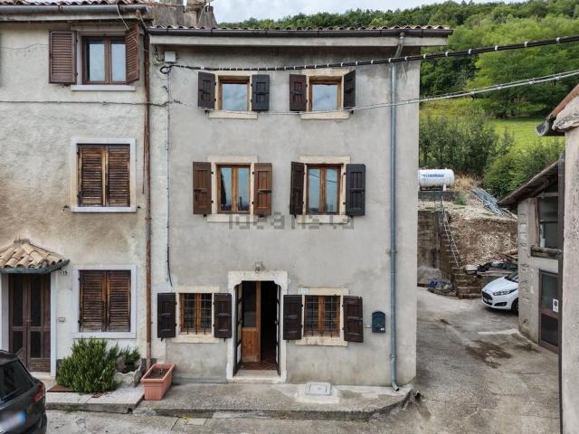 Casa in vendita a Tregnago, Veneto