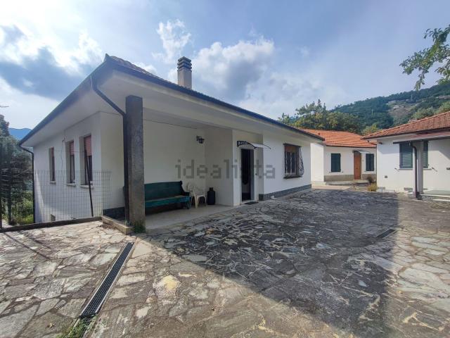 Casa in vendita a Masso, Castiglione Chiavarese