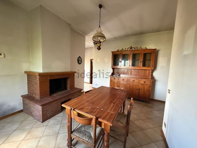 Casa in vendita a Colle di Santa Maria, Palazzo Del Pero