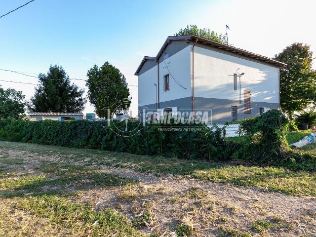 Casa in vendita a Unione Terre d'Acqua, Crevalcore
