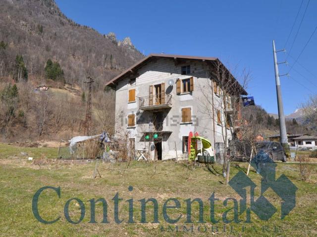 Casa in vendita a Comunità Montana della Valle Brembana, Isola Di Fondra