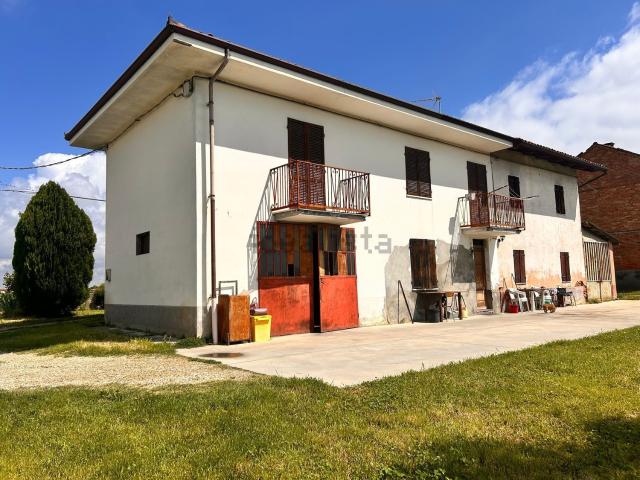 Casa in vendita a Piemonte, Asti