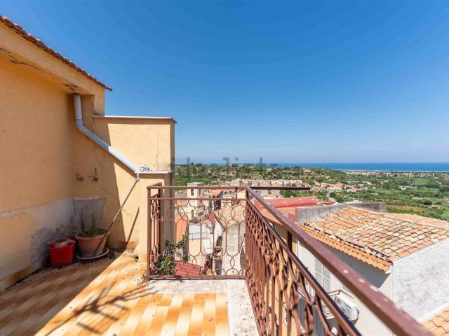 Casa in vendita a Lascari, Sicilia