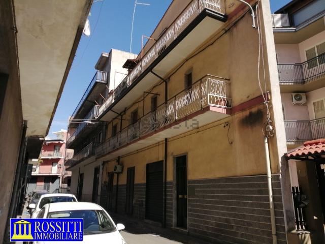 Casa in vendita a Paternò, Sicilia