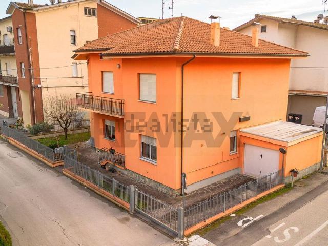 Casa in vendita a Marche, Ancona